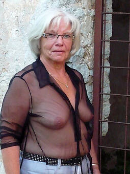 naked granny with glasses soles