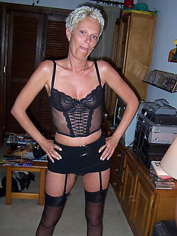 amateur grandma in lingerie hot pics