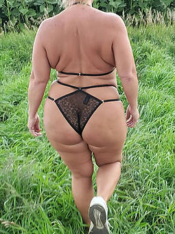 gorgeous big booty old women