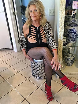 old sexy grannies amature porn