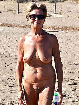 beach grannies amateur porn pics